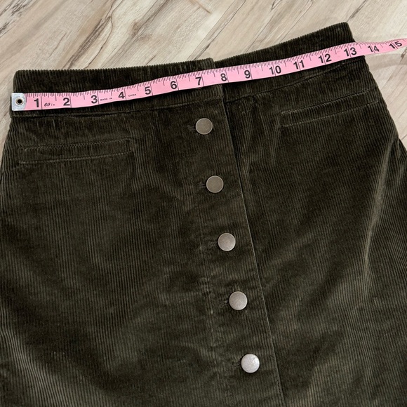 Aritzia Wilfred Free Karmen Green Mini Skirt size 4 - Picture 4 of 7